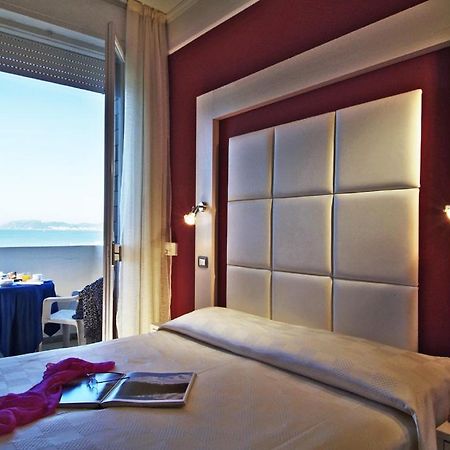 Alexandra Plaza Hotel Riccione Kültér fotó