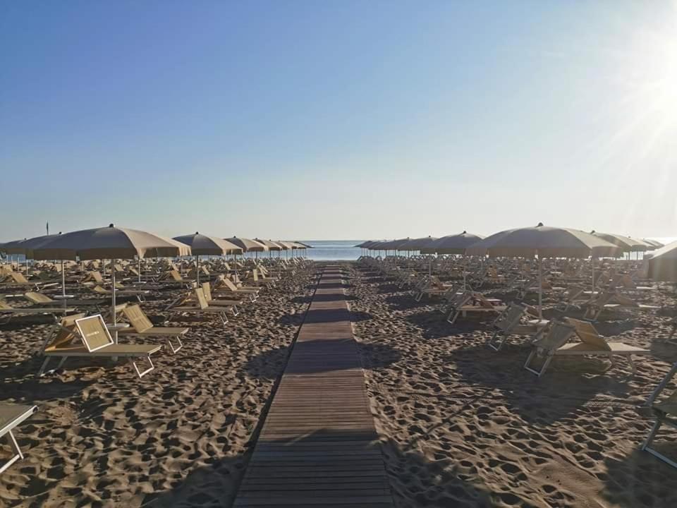 Alexandra Plaza Hotel Riccione Kültér fotó