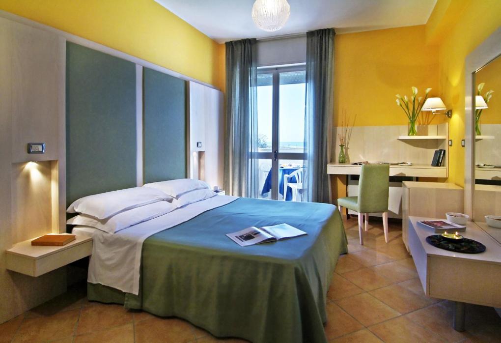 Alexandra Plaza Hotel Riccione Kültér fotó