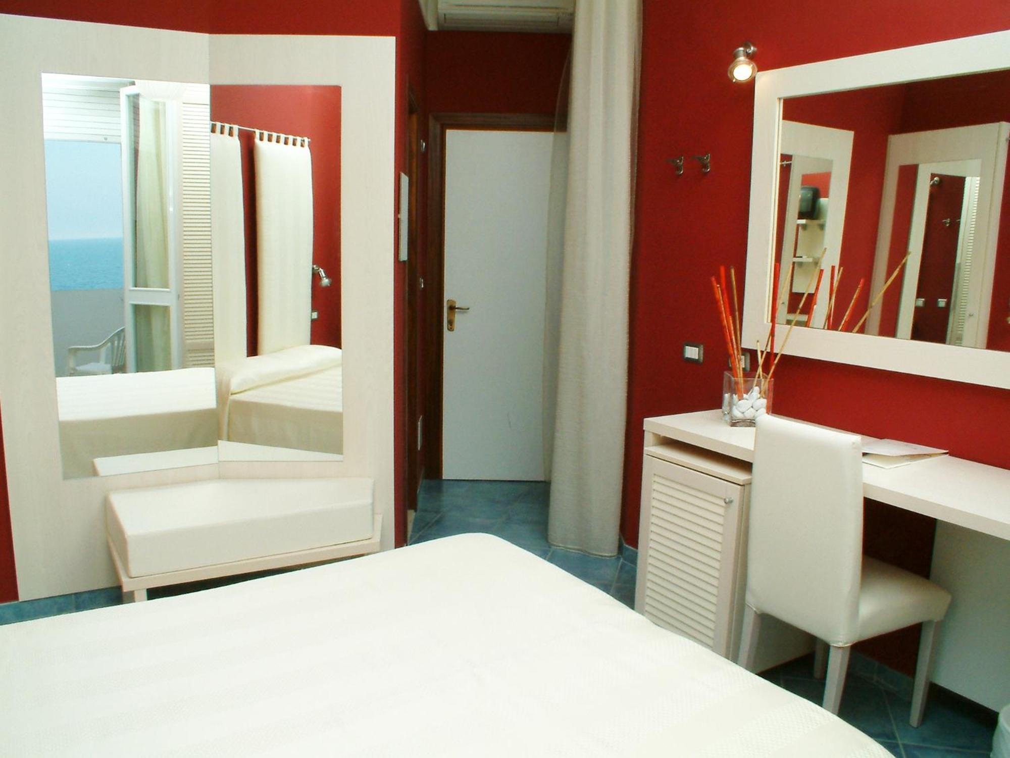 Alexandra Plaza Hotel Riccione Kültér fotó